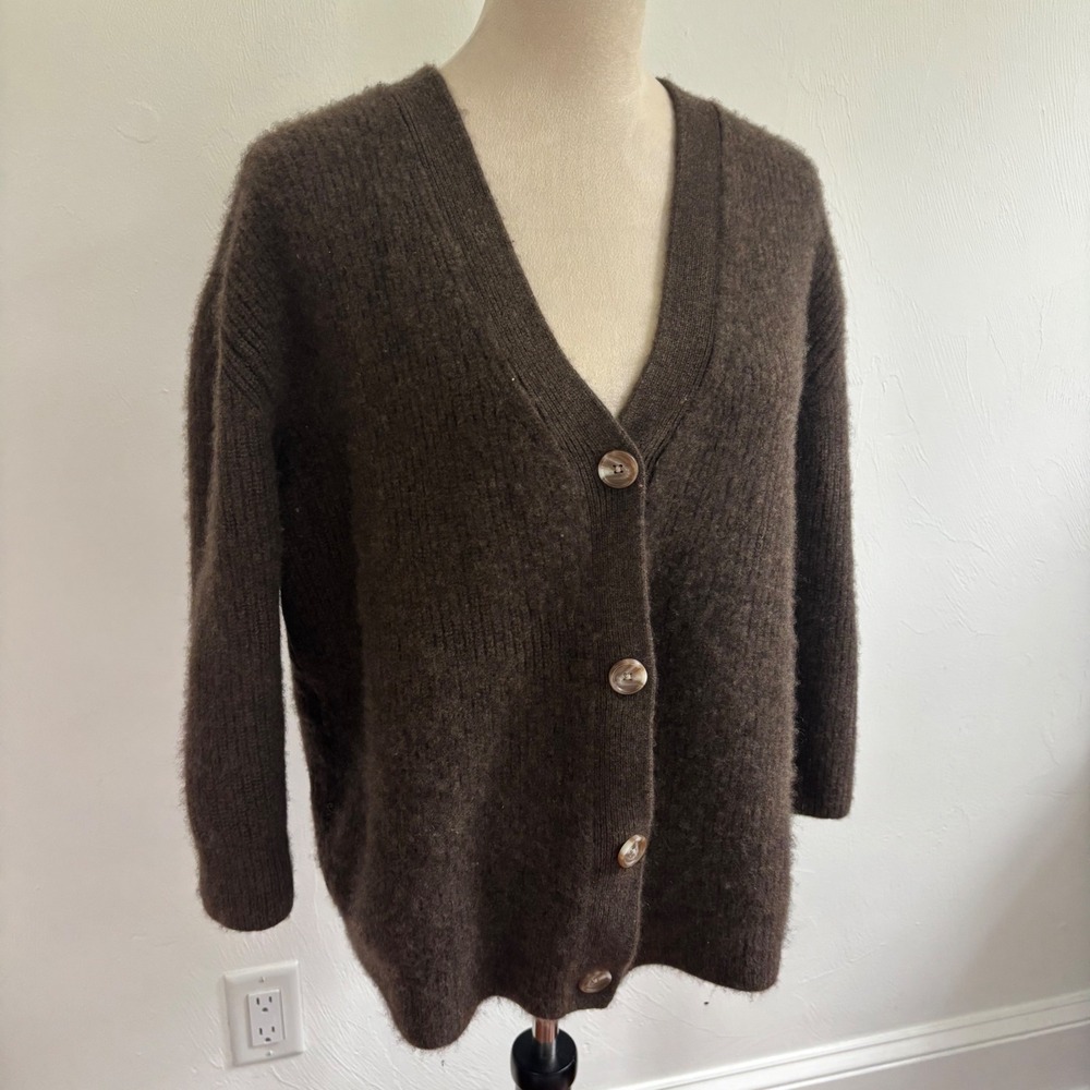 Quince 100% Cashmere Cardigan Sweater Women Medium Brown V-Neck 3/4 Sleeve